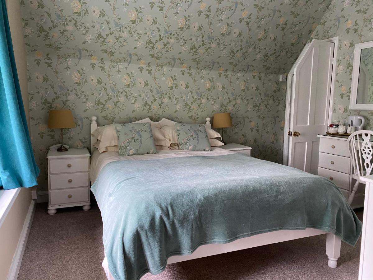 West Lodge Hotel Aylesbury  Buitenkant foto