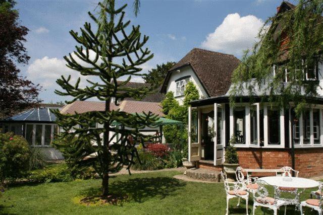 West Lodge Hotel Aylesbury  Buitenkant foto